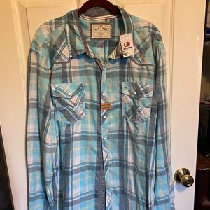 Men’s Buckle Button Up